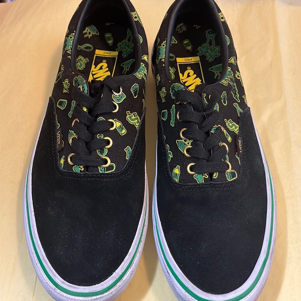 Vans special order skater shoe